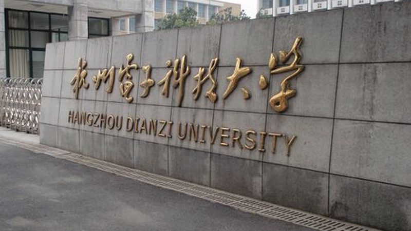 内存芯片规格参数对比：揭秘性能背后的秘密